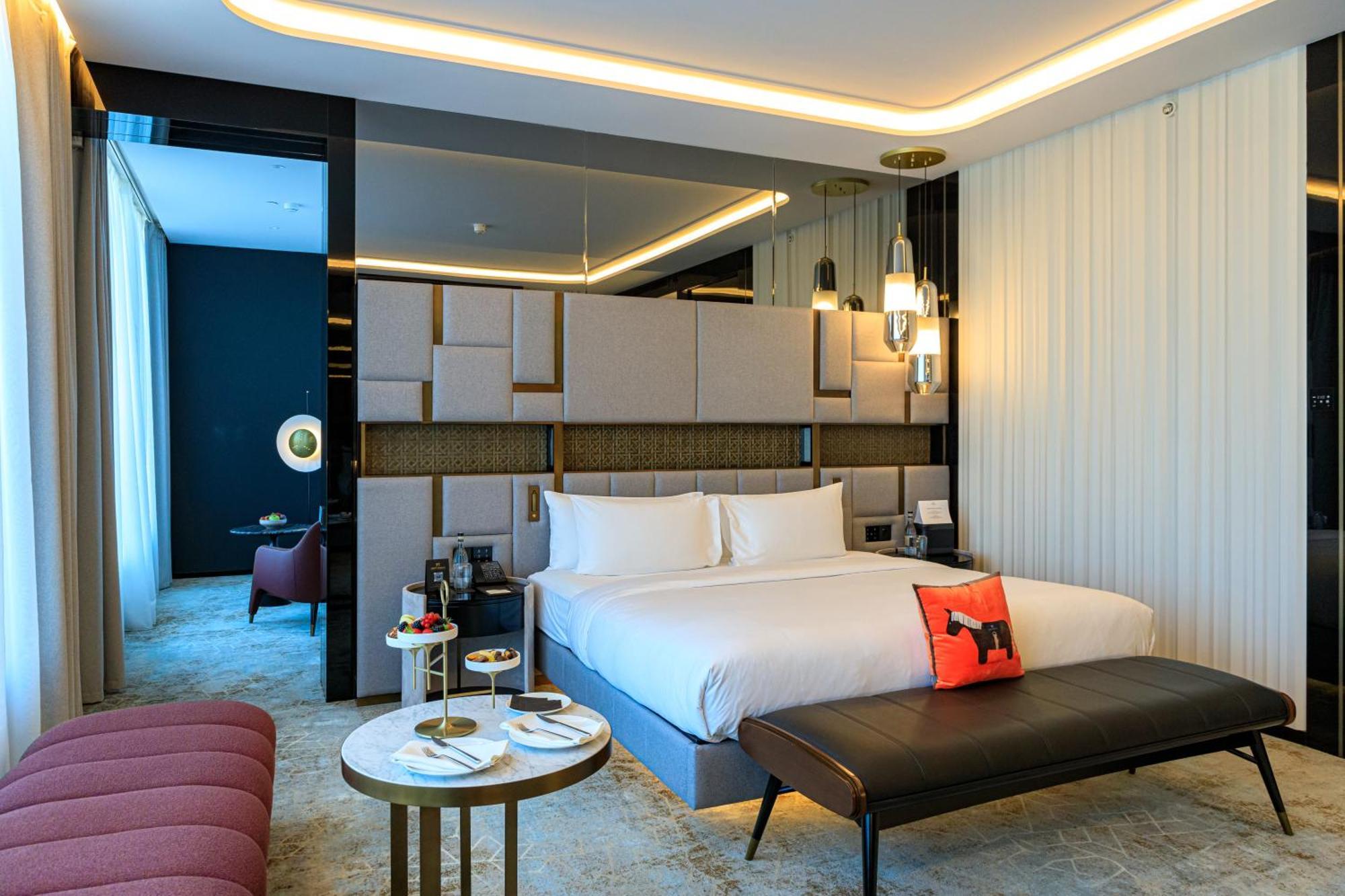 Seven Visions And Places, The Dvin Hotel 5*