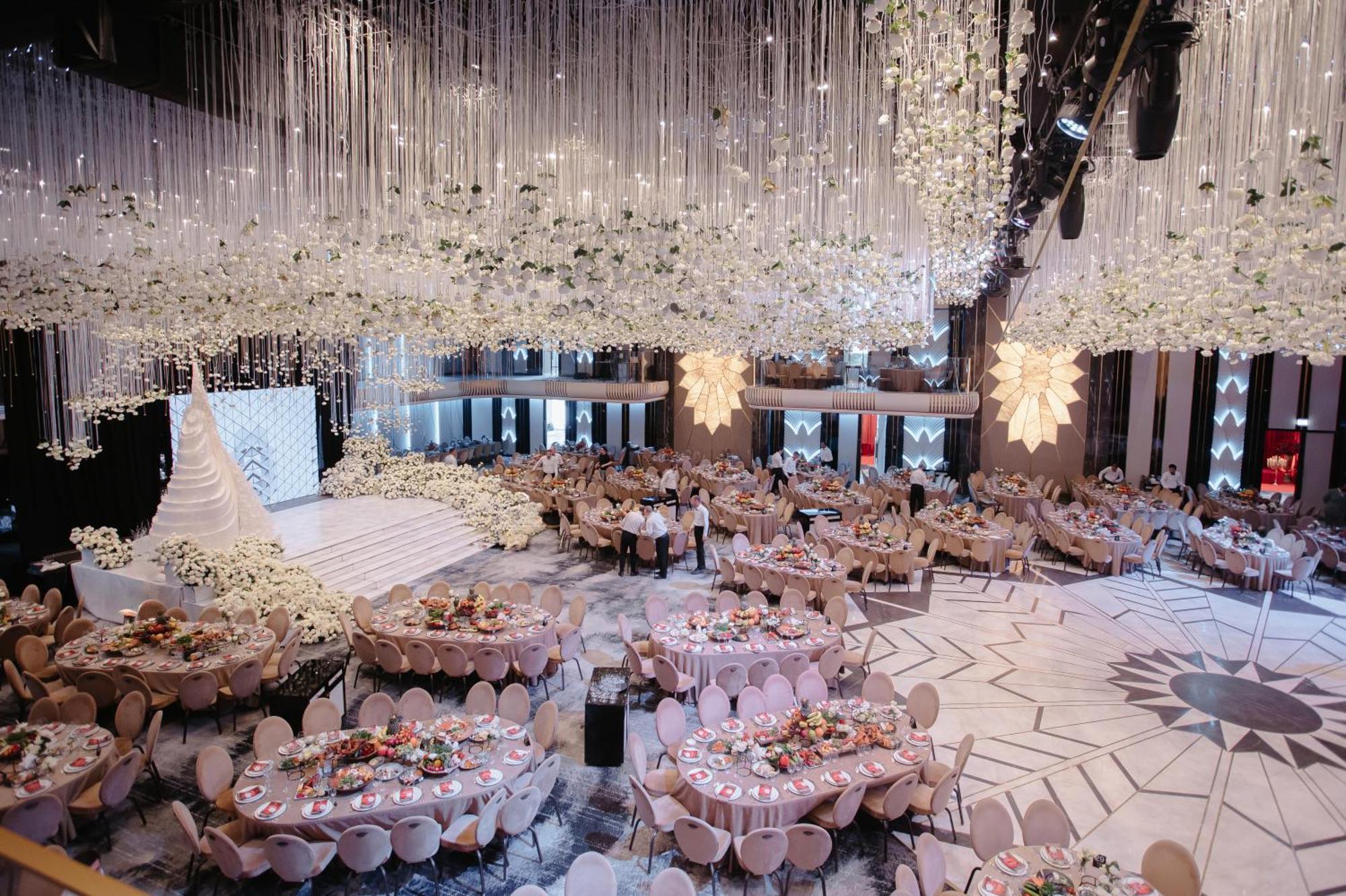 Seven Visions And Places, The Dvin Hotel 5*